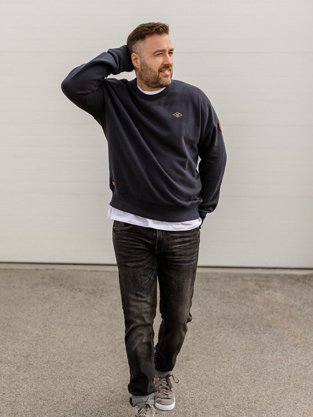 Wanakome Embroidered Crewneck Sweatshirt, Relaxed Fit